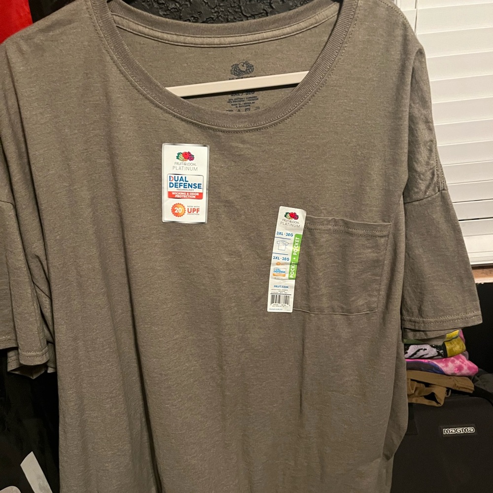 Fruit of the loom pocket t-shirt